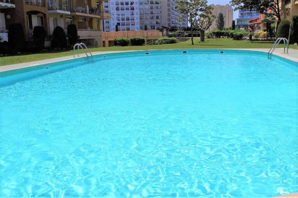 Greserva Kar-Centro, Junto A La Playa, 3 Piscinas, Wifi, Clima, Restaurantes 2024 Емпуріабрава Екстер'єр фото